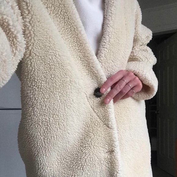 Cozy Cream Coat - Picture 4 of 4